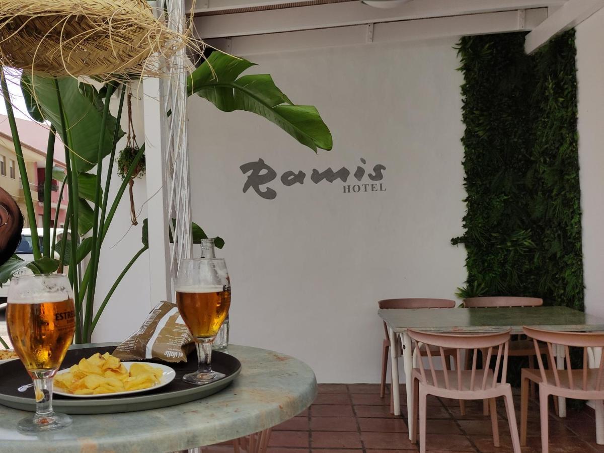 Hotel Ramis Fundado En 1969 オンダラ エクステリア 写真